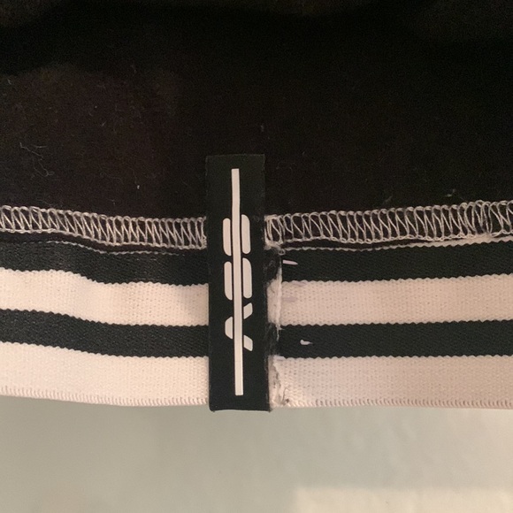Adam selman designer crop workout streetwear top - medium - Picture 7 of 9